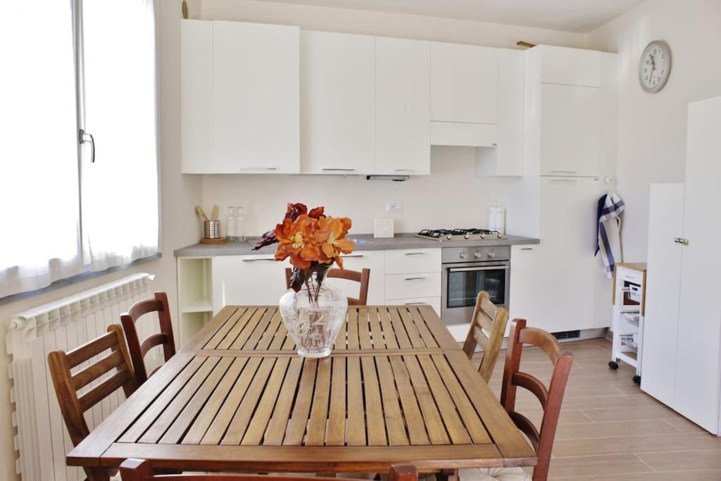 Villa Livia Специя Экстерьер фото